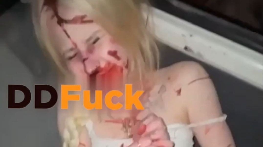 Ксанни Банни спортики выебали силой в машине поставив раком | Закладчицу изнасиловали спортики