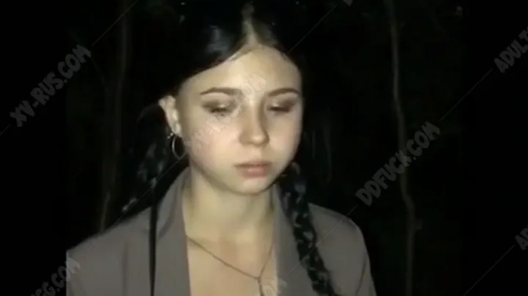 Закладчицу силой заставили раздеться и принять несколько хуев в губы в качестве наказания